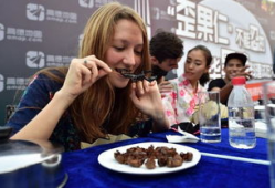黑暗料理吃瓜爆料姐姐喝醉了,黑暗料理吃瓜爆料，一幕幕令人捧腹