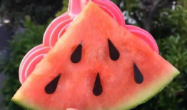 网红卞某吃瓜,揭秘网络红人的真实一面